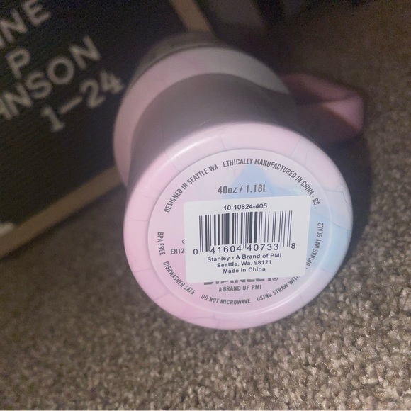 Stanley 40oz Tumbler - Picture 2 of 5